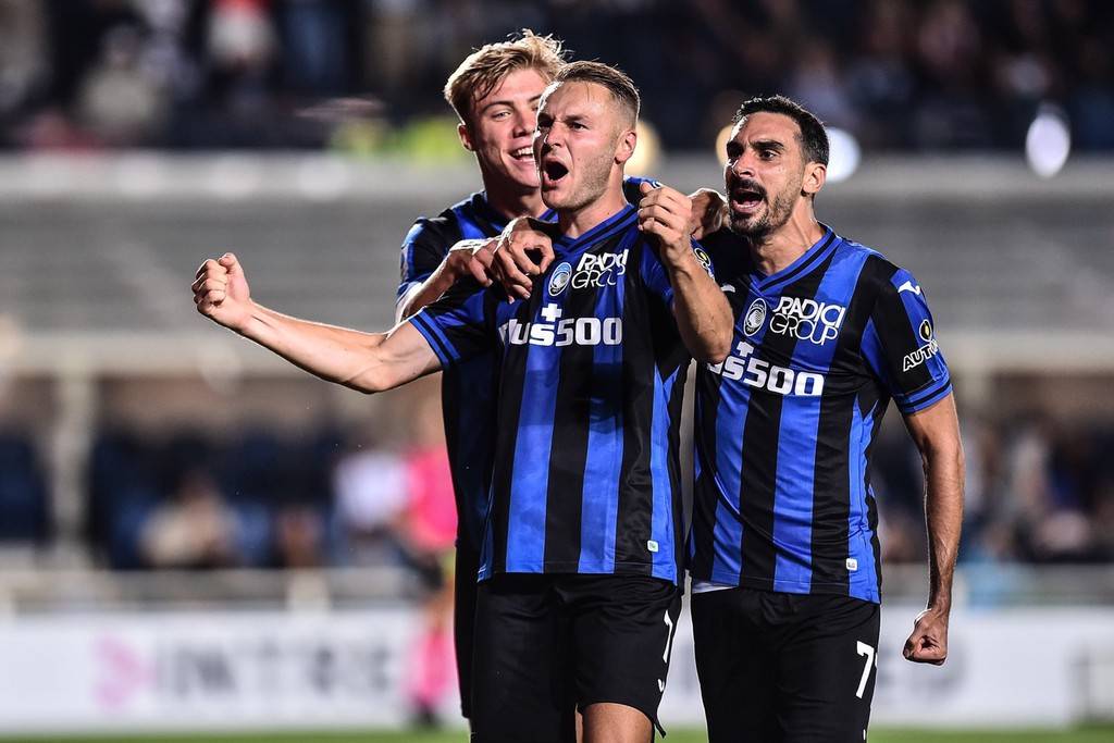 153. 2026年世界杯：小组赛第三场后的72小时恢复窗口安排深度解析